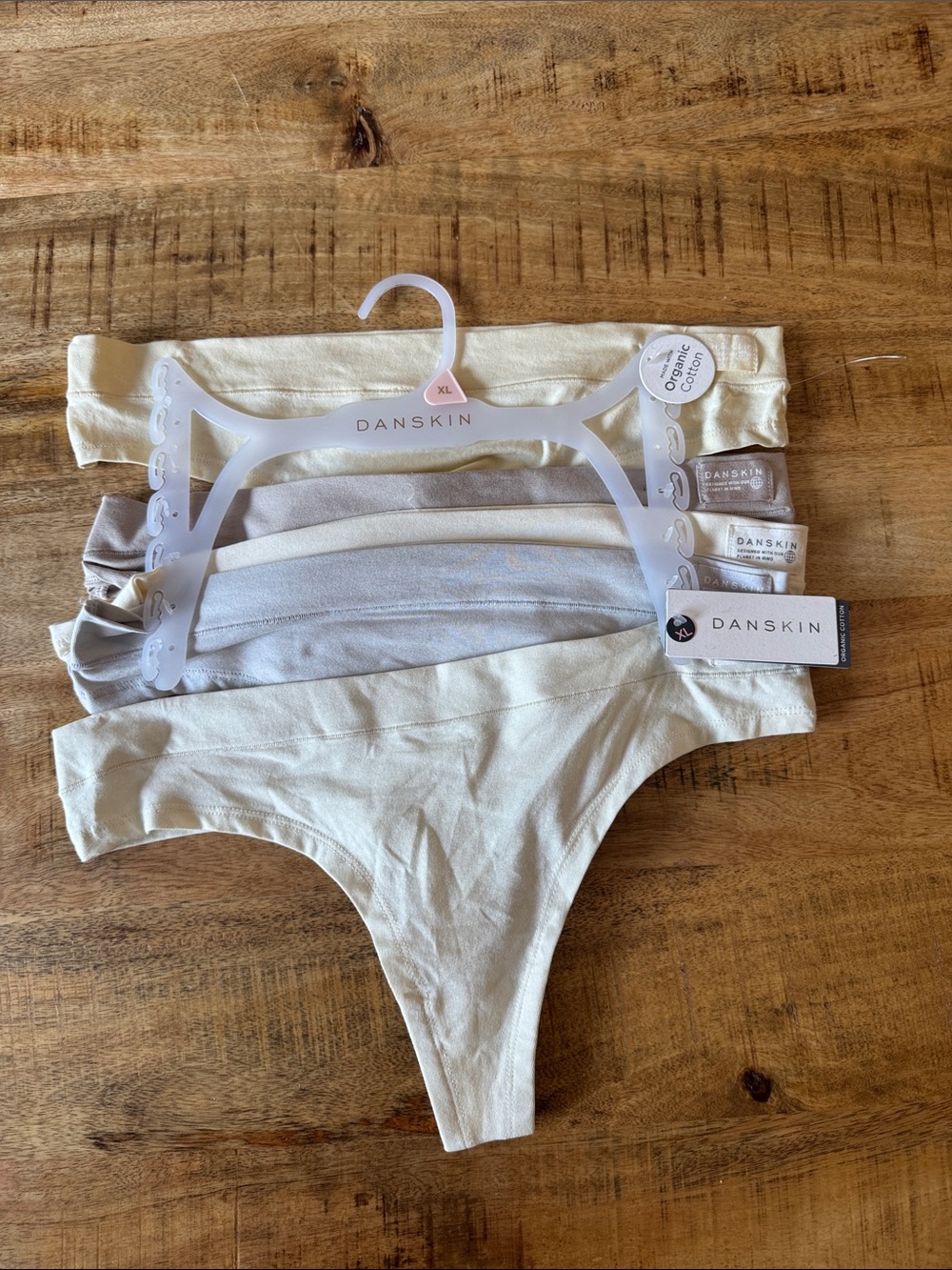 Danskin Organic Cotton Thong Set - light nudes pastels beige set of 5 NWT - Picture 1 of 6
